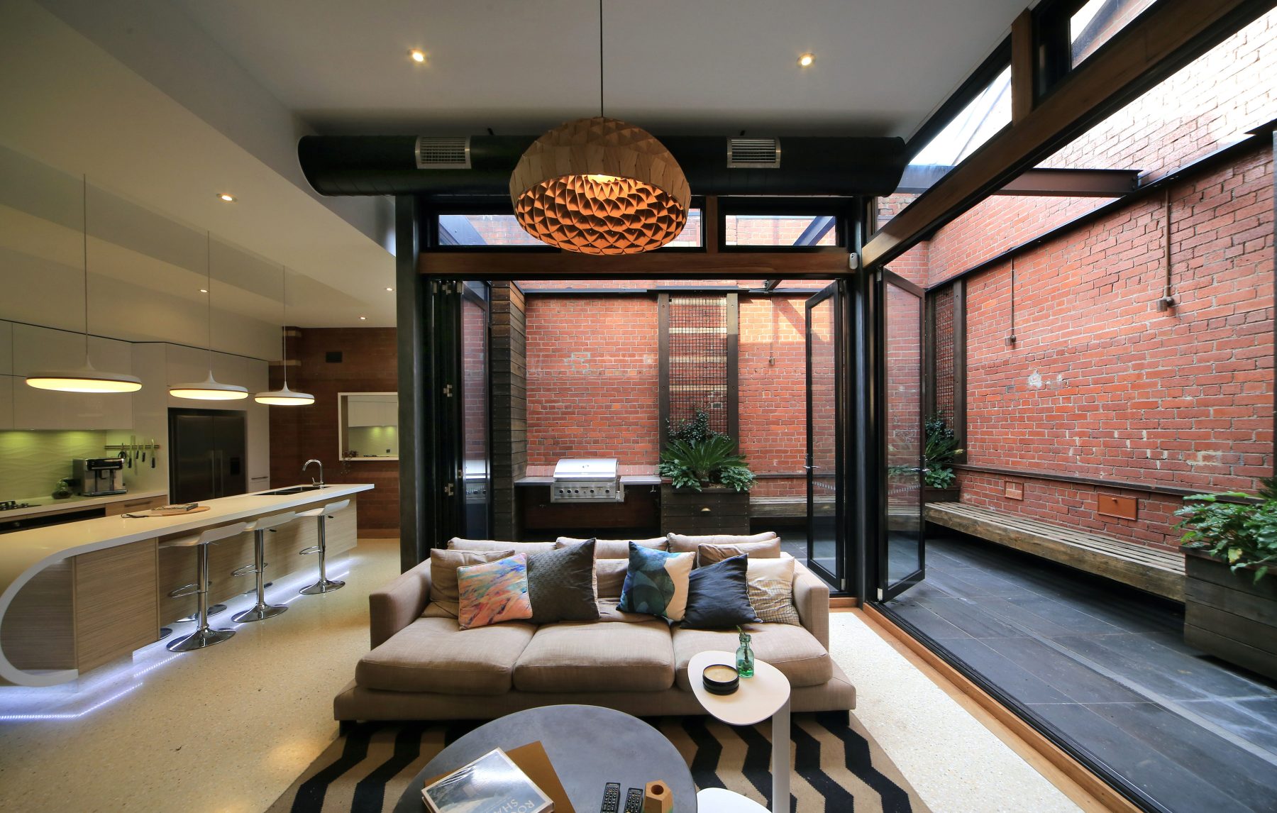 Picture of Glass trends: Ways with glass walls » Blog » Viridian Glass