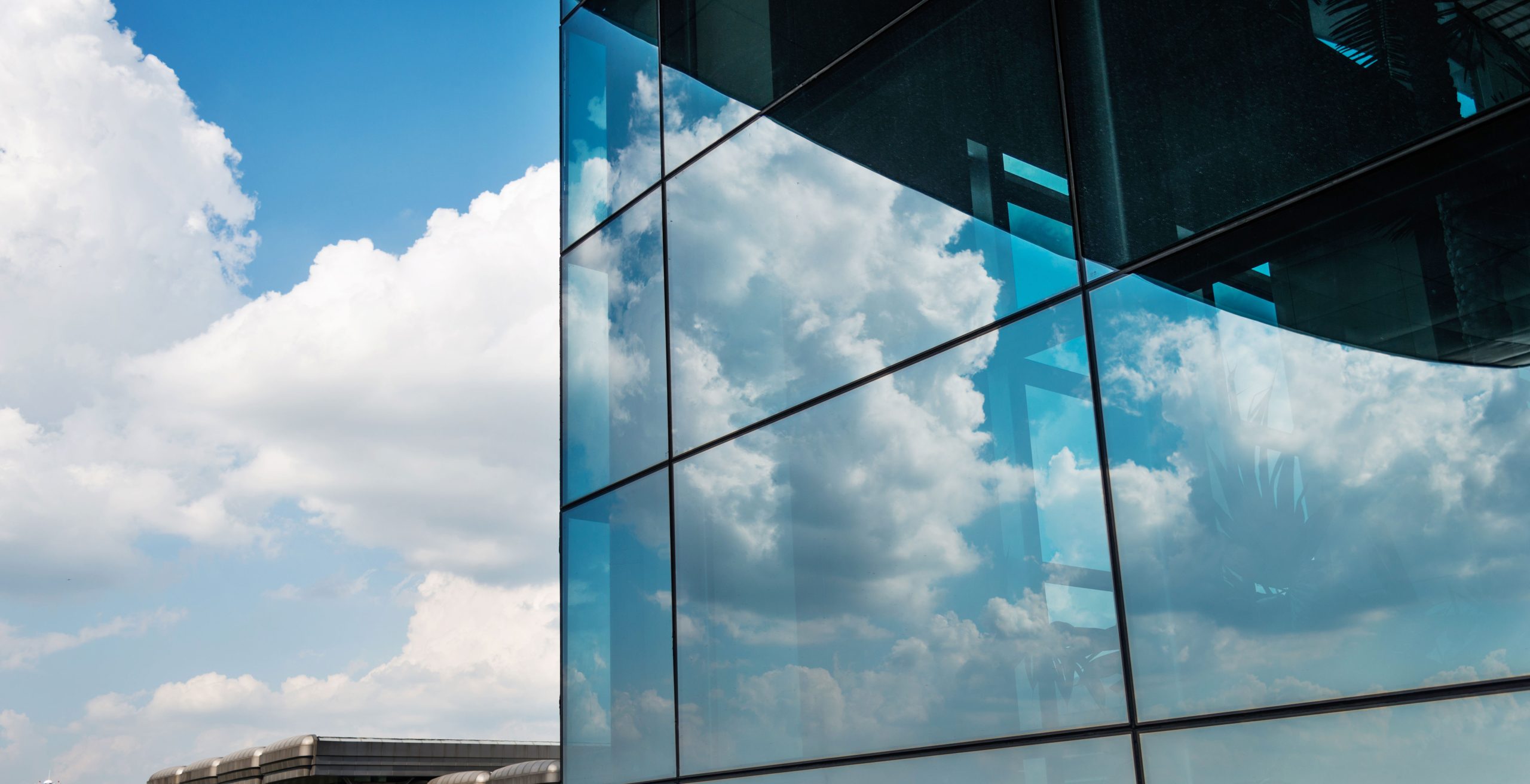 Viridian Glass – Tempered glass options, Toughened vs. Heat Strengthened Glass: Understanding the Differences