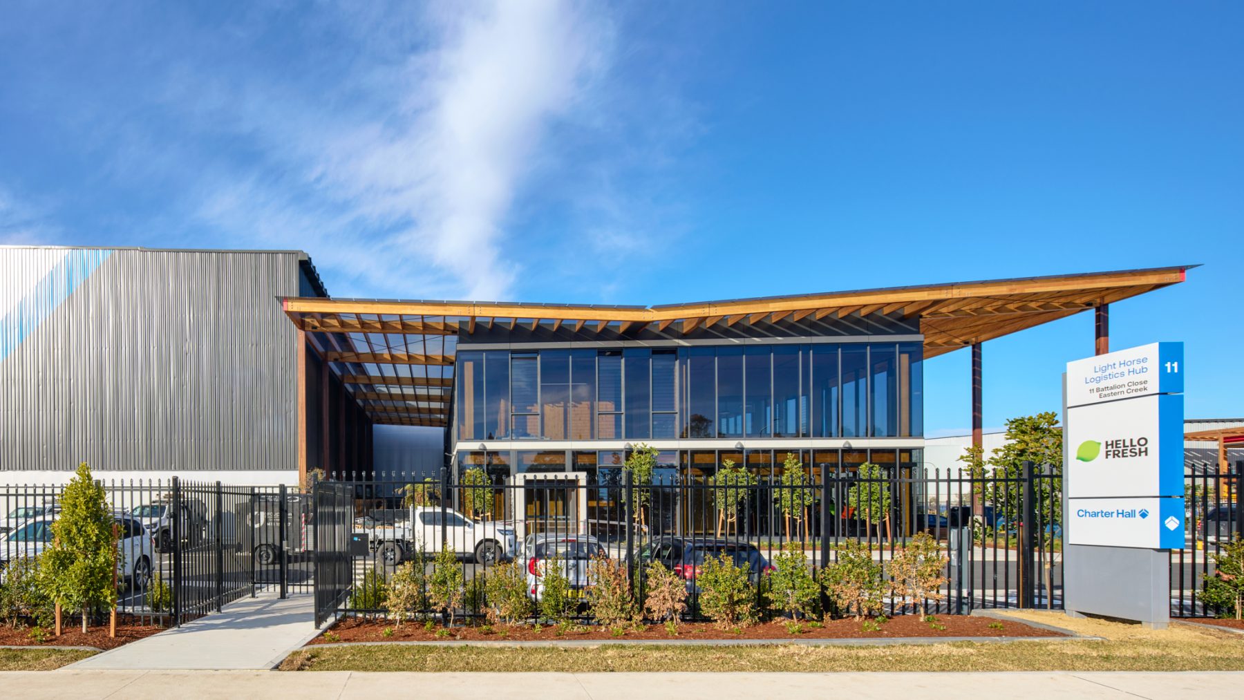 Viridian Glass Case Study – Light Horse Logistics Hub – Hello Fresh